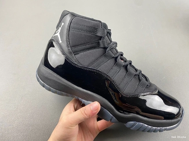 Air Cozy 11 Jordan 670 1822 378037 - 0723